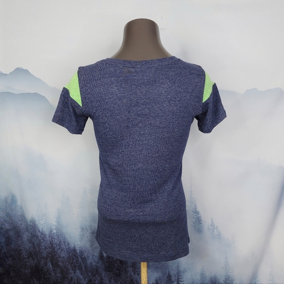 NFL Seattle Seahawks Brunch Football Short Sleeve Tee Women's Small - Picture 2 of 13